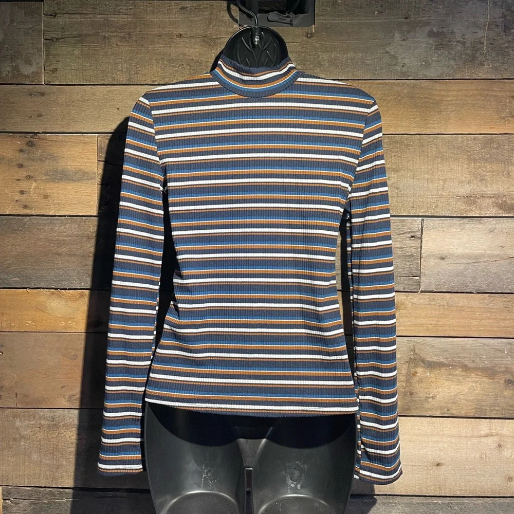 Striped Top - Picture 8 of 8